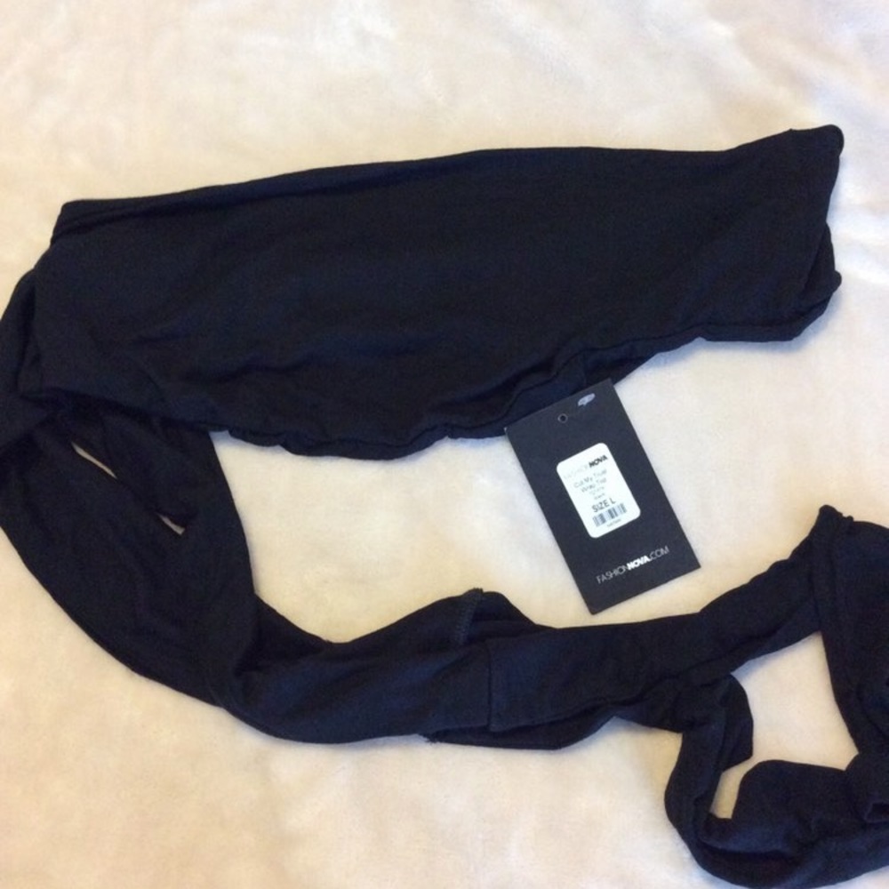 Fashion Nova wrap around crop